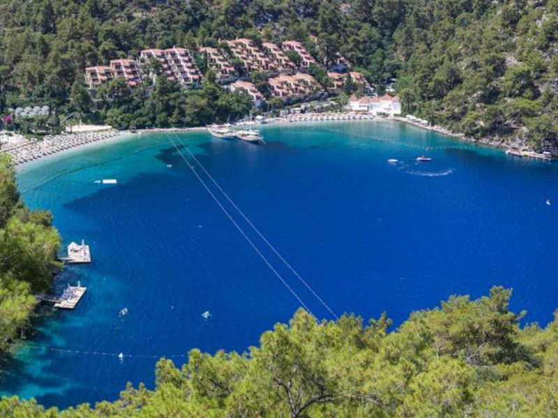 Hillside Beach Club 160534