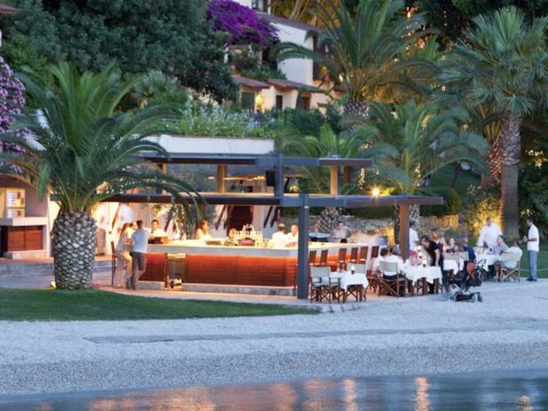 Hillside Beach Club 160536