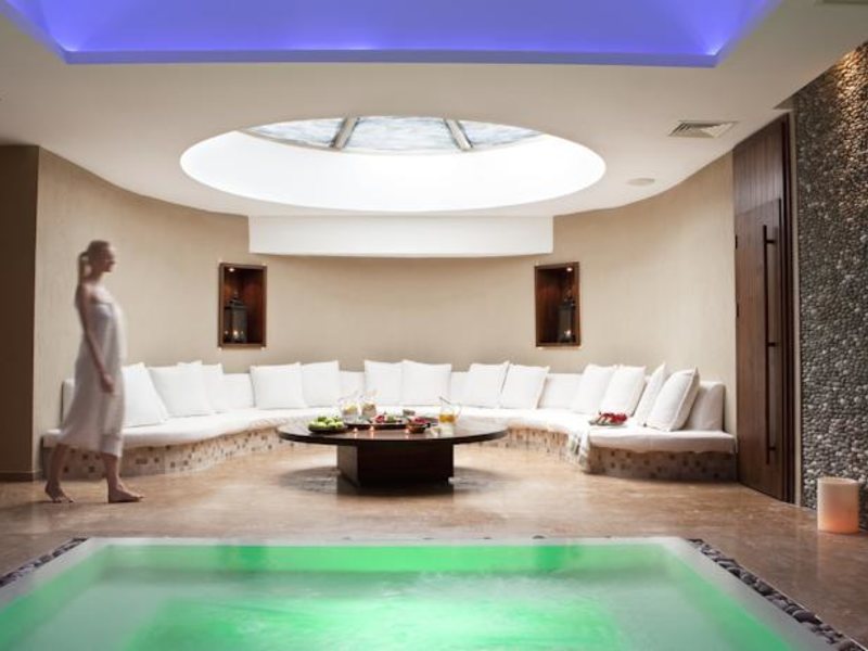 Hillside Beach Club 160537