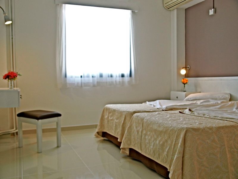 Hilltop Gardens Hotel Apartment 100749