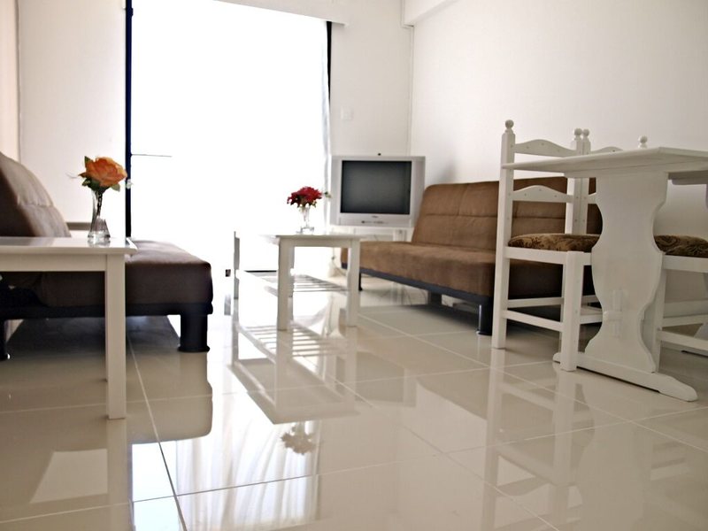 Hilltop Gardens Hotel Apartment 100751