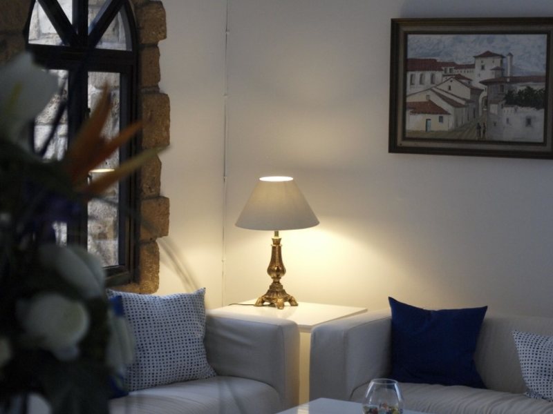 Hilltop Gardens Hotel Apartment 100754