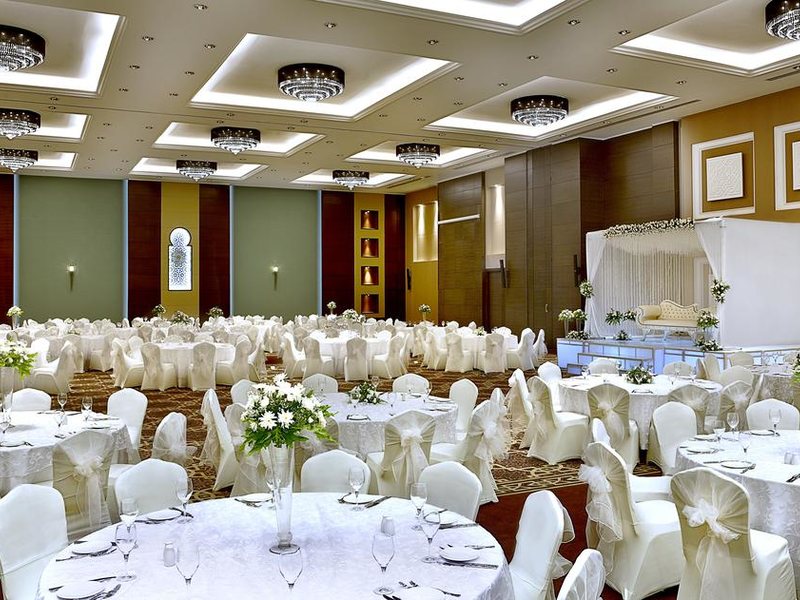 Hilton Alexandria King s Ranch 235610