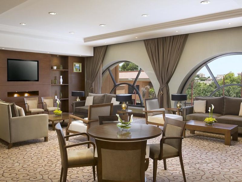 Hilton Alexandria King s Ranch 235611