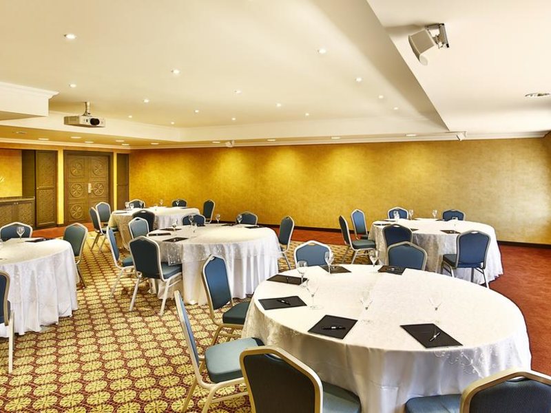 Hilton Alexandria King s Ranch 235622