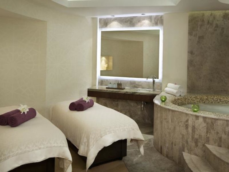 Hilton Capital Grand - Abu Dhabi 117556