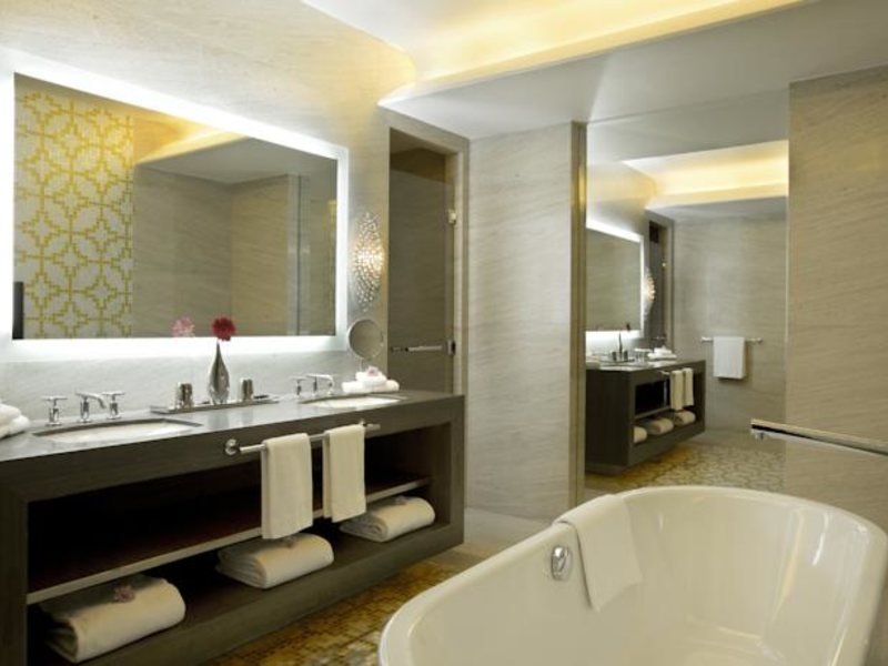 Hilton Capital Grand - Abu Dhabi 117561