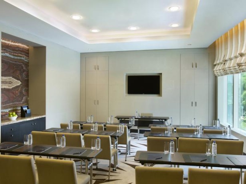 Hilton Capital Grand - Abu Dhabi 117576