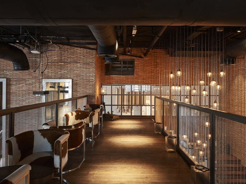 Hilton Dubai Al Habtoor City (ех 204164