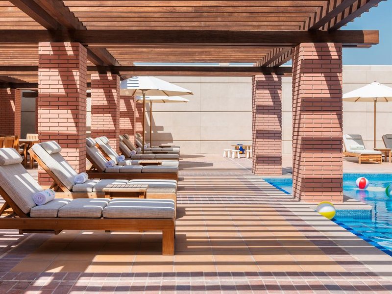 Hilton Dubai Al Habtoor City (ех 204173