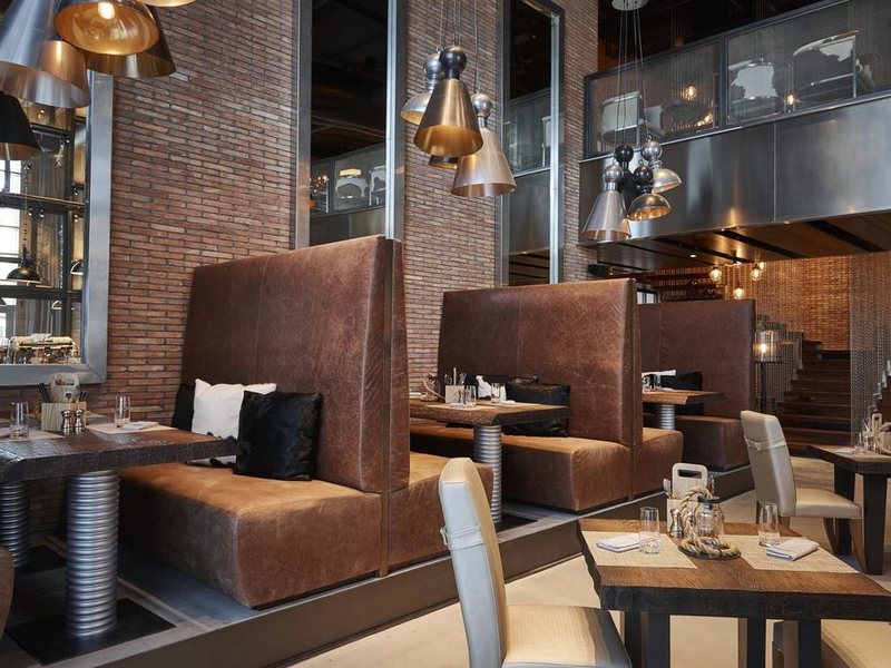 Hilton Dubai Al Habtoor City (ех 204176