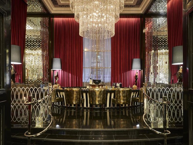 Hilton Dubai Al Habtoor City (ех 204177