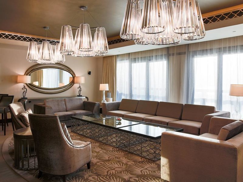 Hilton Dubai Al Habtoor City (ех 204182