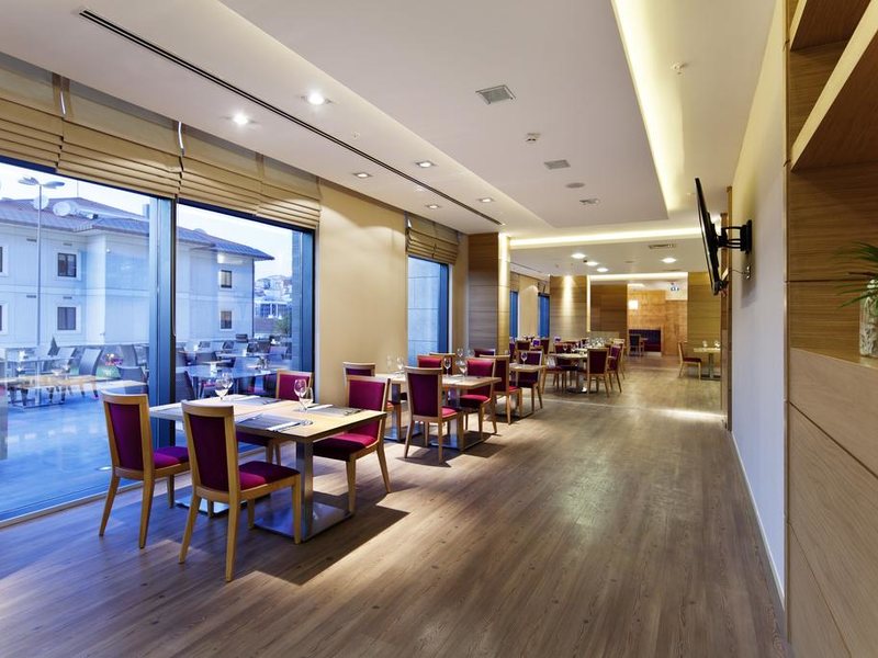 Hilton Garden Inn Istanbul Golden Horn Turkey 301258