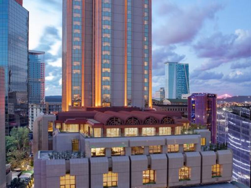 Hilton Istanbul Maslak (ех 302555