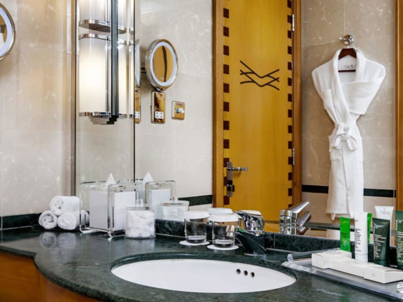 Hilton Jumeirah 46890