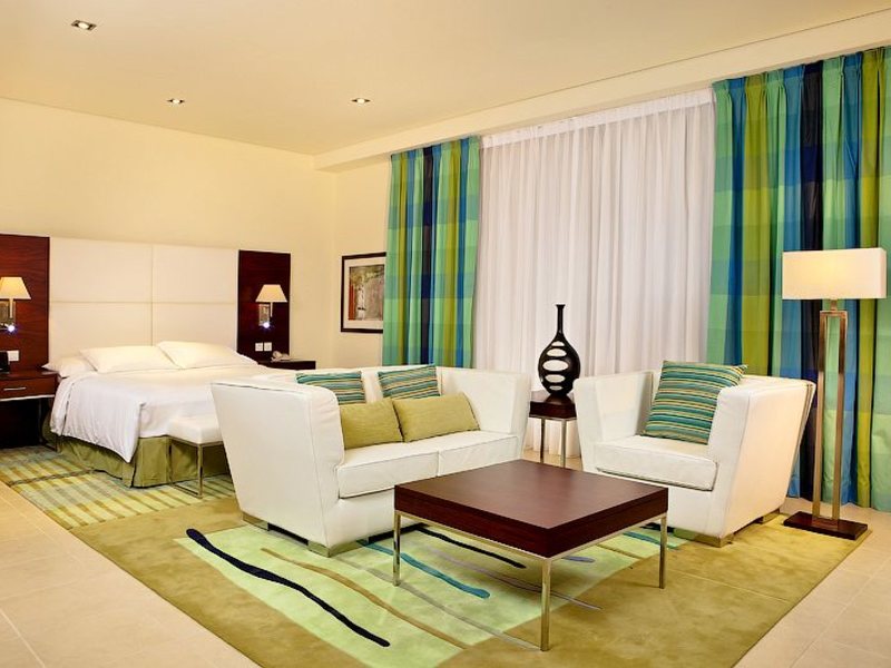 Hilton Jumeirah 46900