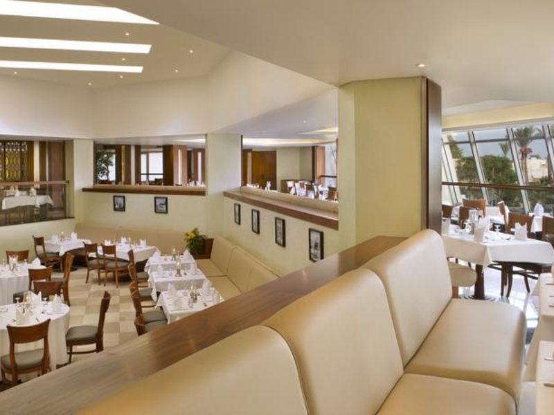 Hilton Sharks Bay 124709