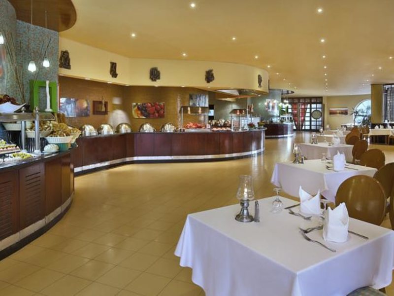 Hilton Sharks Bay 124715