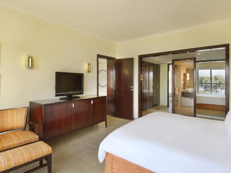 Hilton Sharks Bay 124719