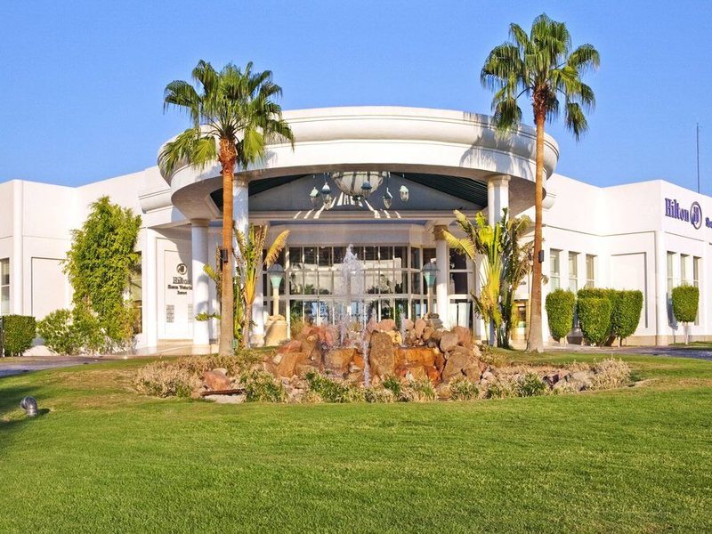 Hilton Waterfalls 124843