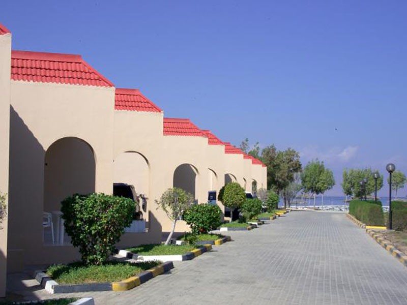 Holiday Beach Resort 132507