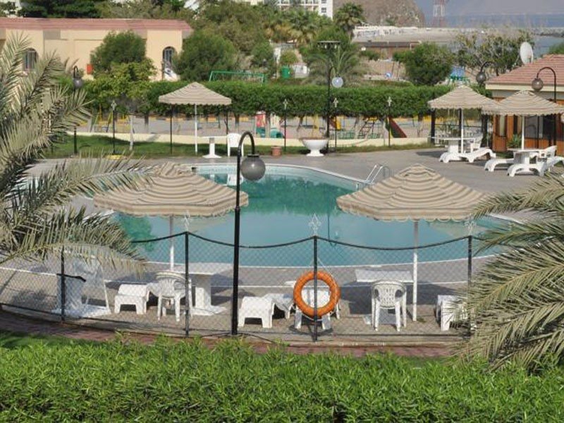 Holiday Beach Resort 132510