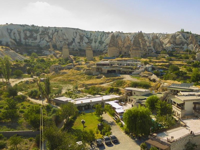 Holiday Cave Hotel  304384