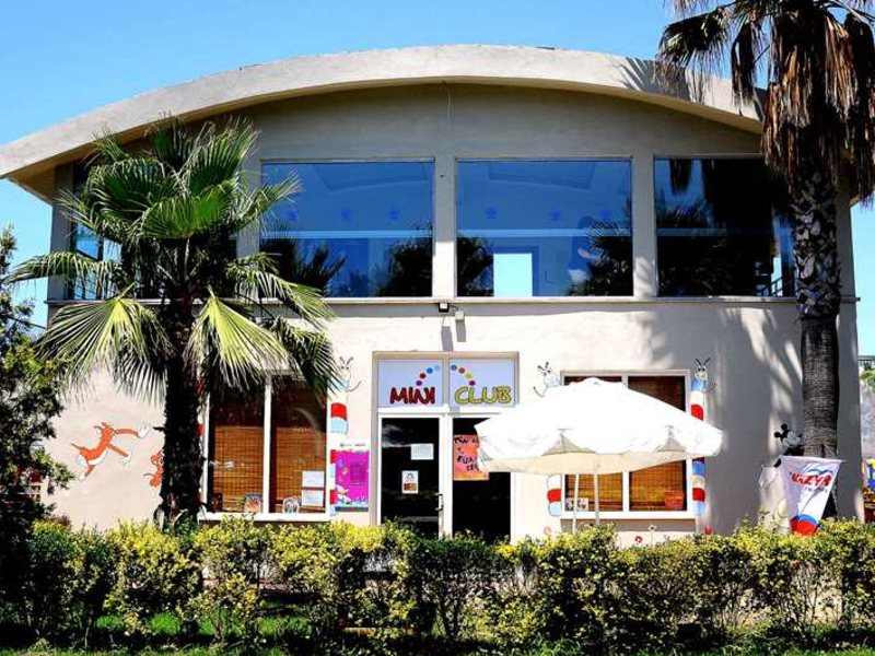 Holiday Garden Resort 160712