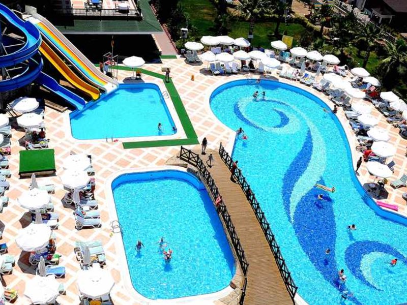 Holiday Garden Resort 160713