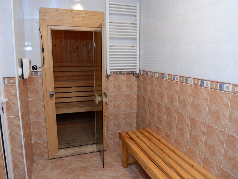 Holiday Group 310874