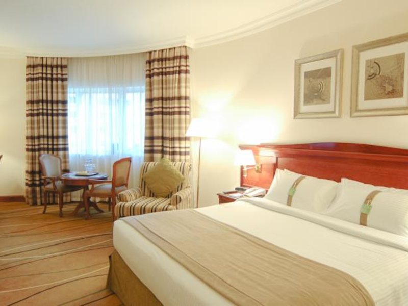 Holiday Inn Down Town 132514