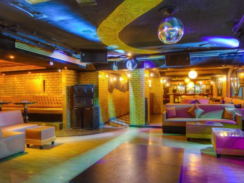 Holiday Inn Down Town 132528