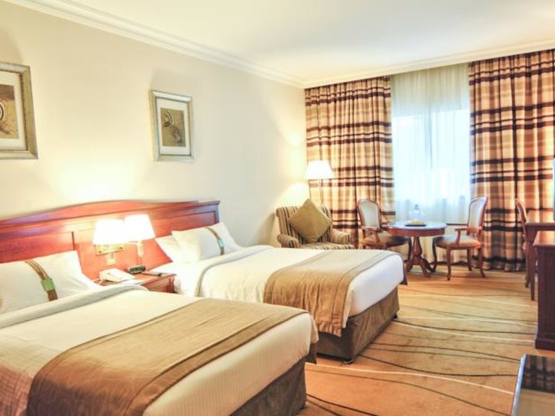 Holiday Inn Down Town 132532