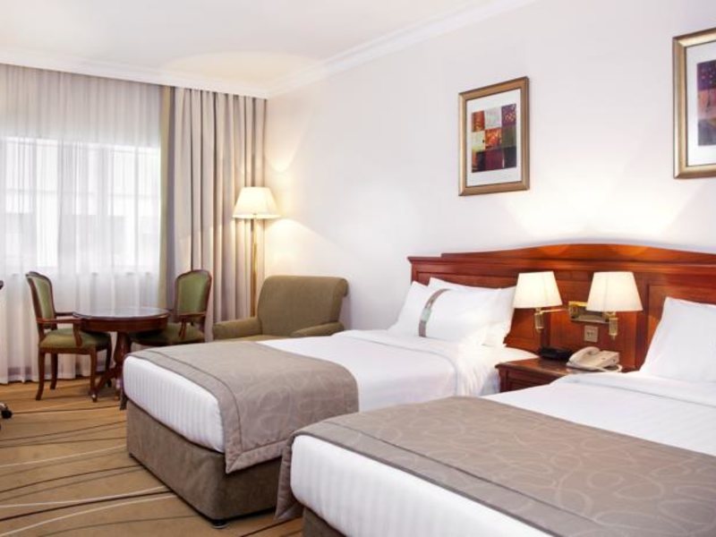 Holiday Inn Down Town 132536