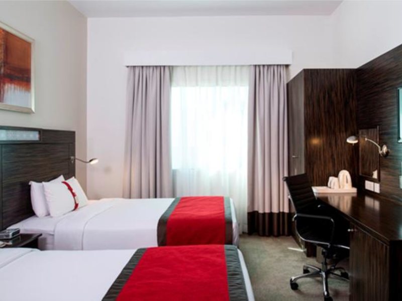 Holiday Inn Express Dubai Internet City  119275