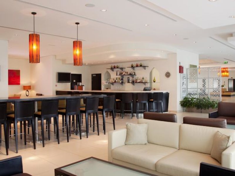 Holiday Inn Express Dubai Internet City  119287