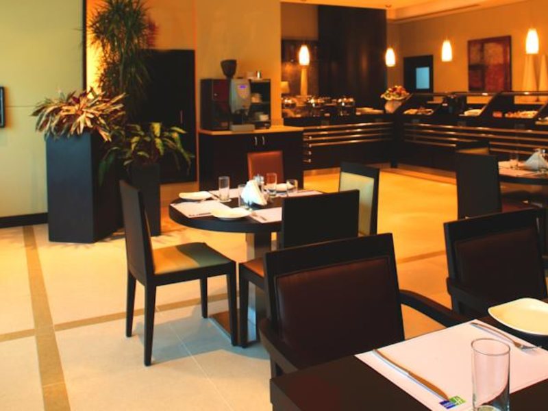 Holiday Inn Express Dubai Safa Park 119291