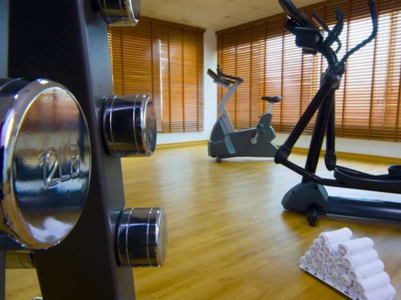 Holiday Inn Express Dubai Safa Park 119298