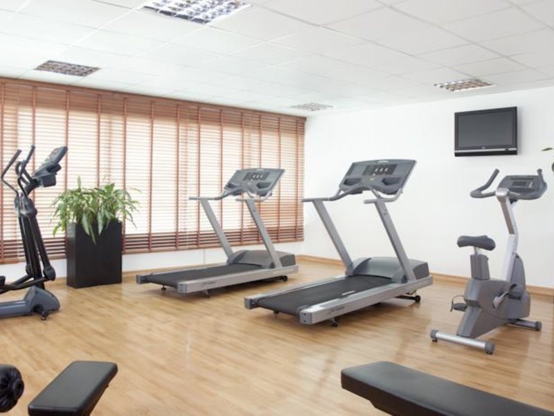 Holiday Inn Express Dubai Safa Park 119302