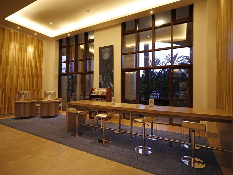 Holiday Inn Express Haikou West Coast 298133