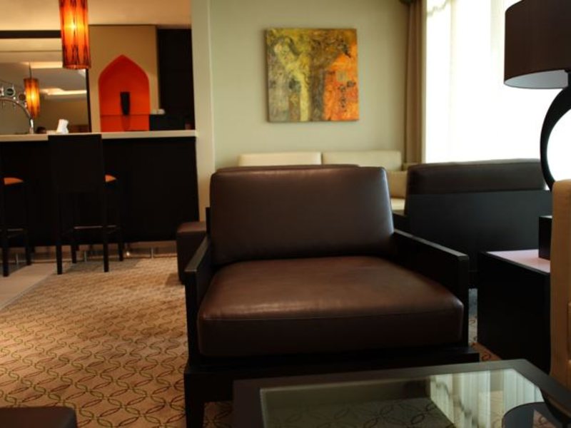 Holiday Inn Express Jumeirah 119237