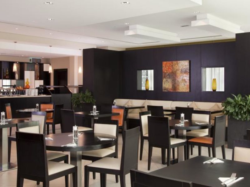 Holiday Inn Express Jumeirah 119246