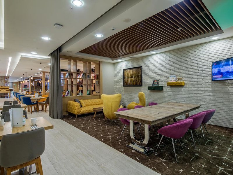 Holiday Inn Lara Hotel 183575