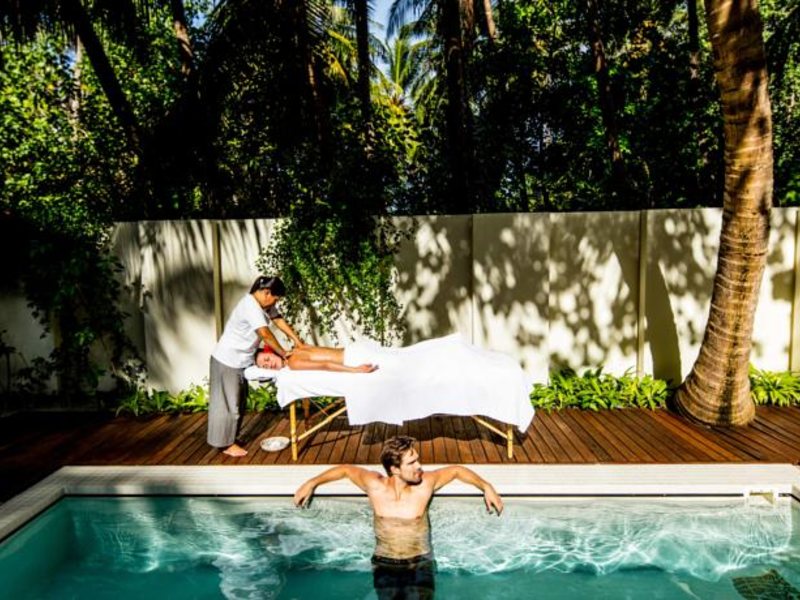 Holiday Inn Resort Kandooma Maldives 135065