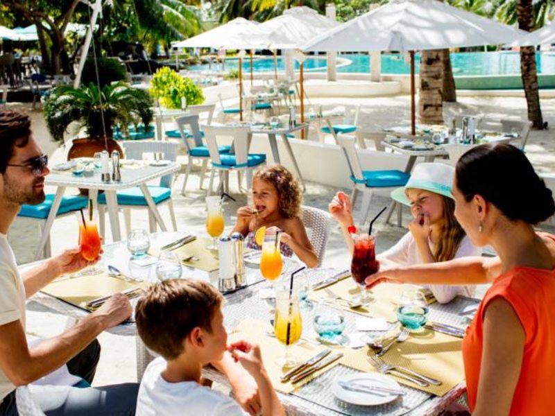 Holiday Inn Resort Kandooma Maldives 135073