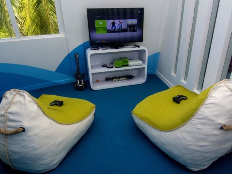 Holiday Inn Resort Kandooma Maldives 135089