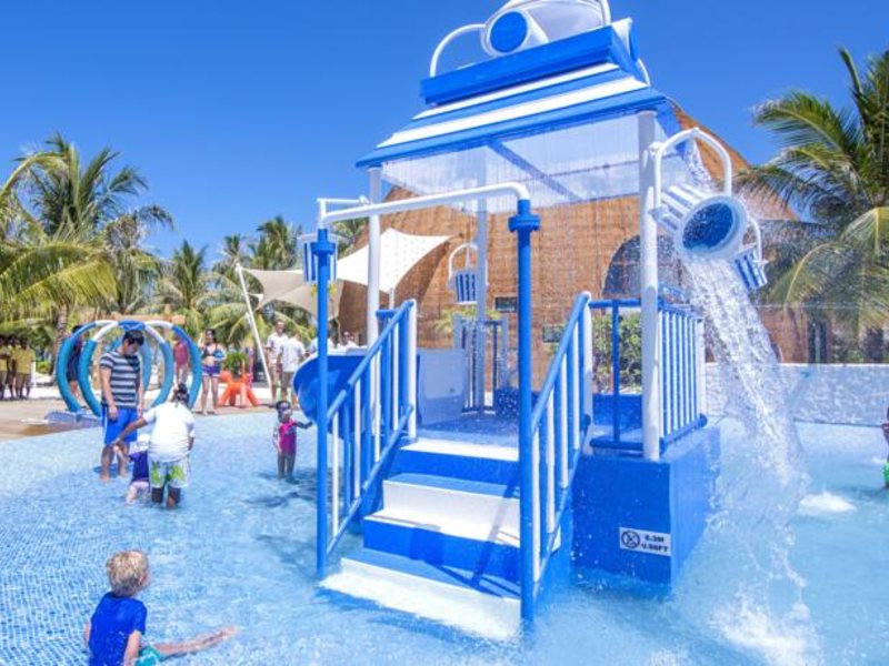 Holiday Inn Resort Kandooma Maldives 135094