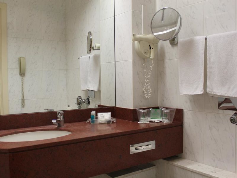 Holiday Inn Thessaloniki 259259