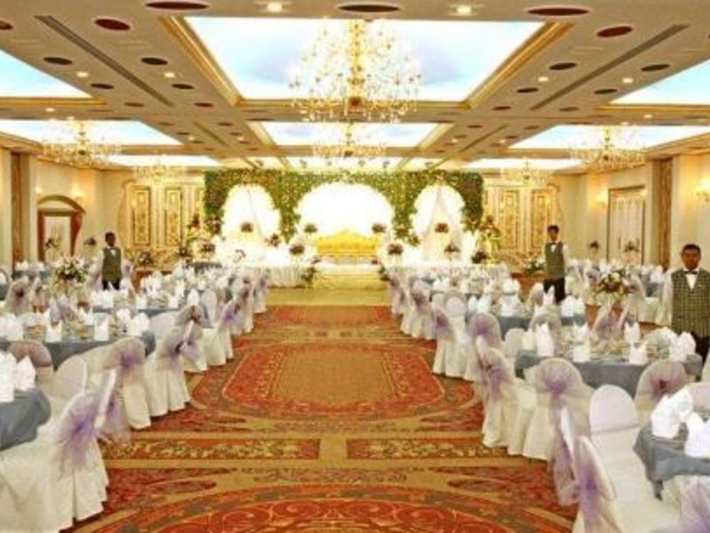 Holiday International Sharjah 53442